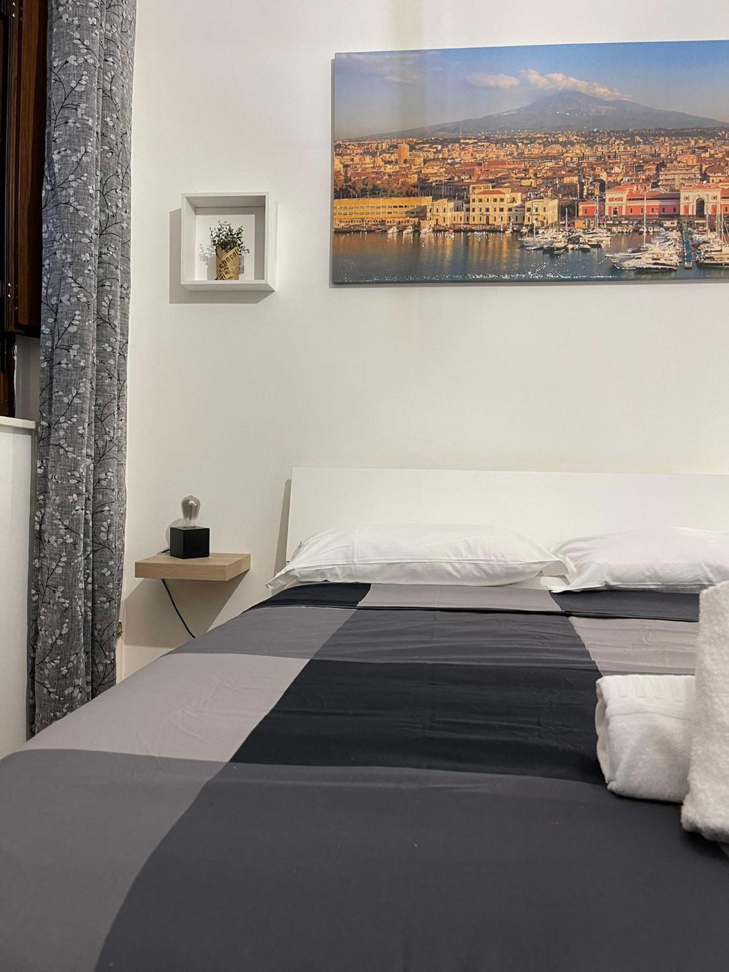 Sottinsu Appartamenti Catánia Buitenkant foto