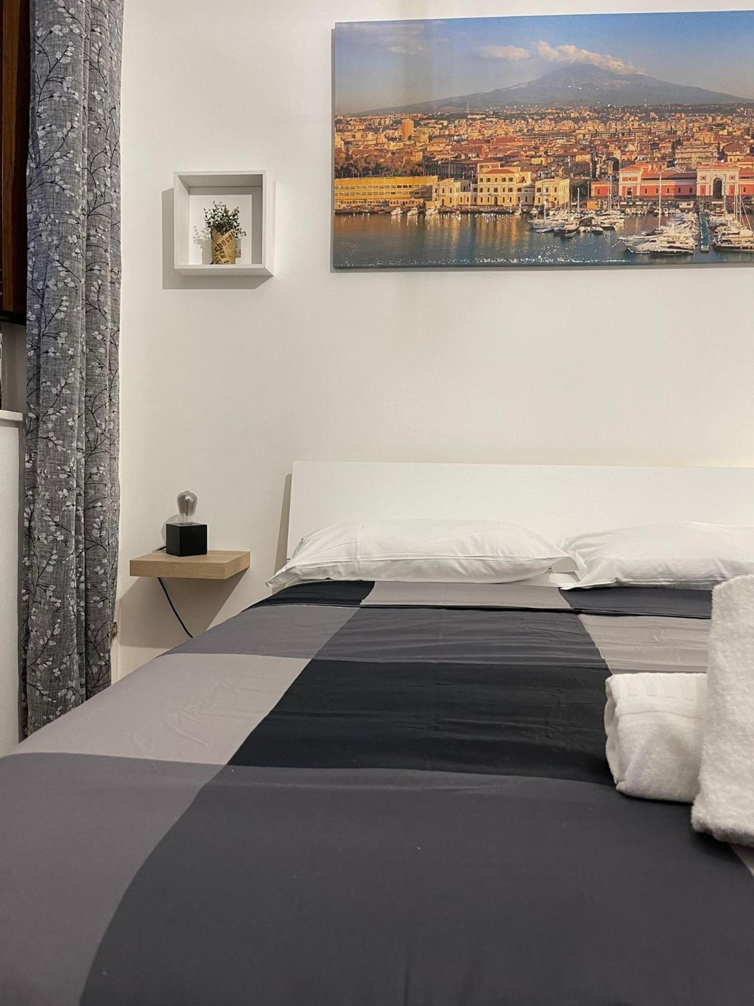 Sottinsu Appartamenti Catánia Buitenkant foto